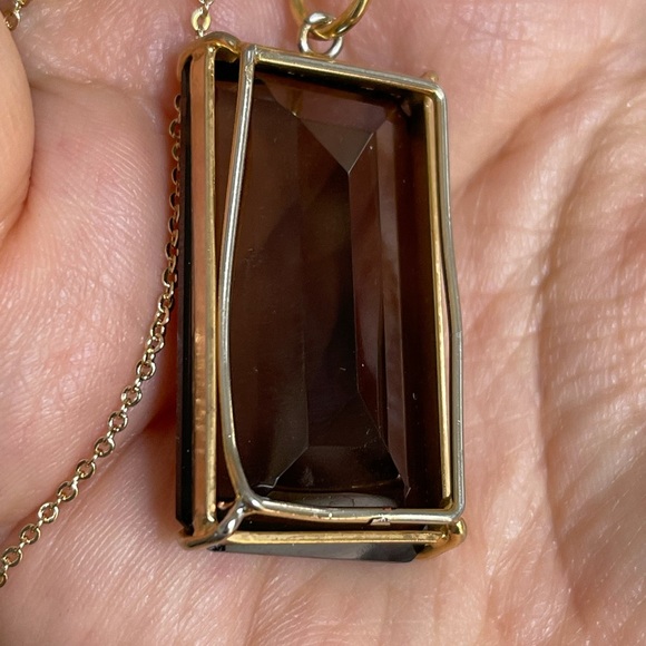 52 Carat smoky quartz gold tone pendant & chain - Picture 5 of 11